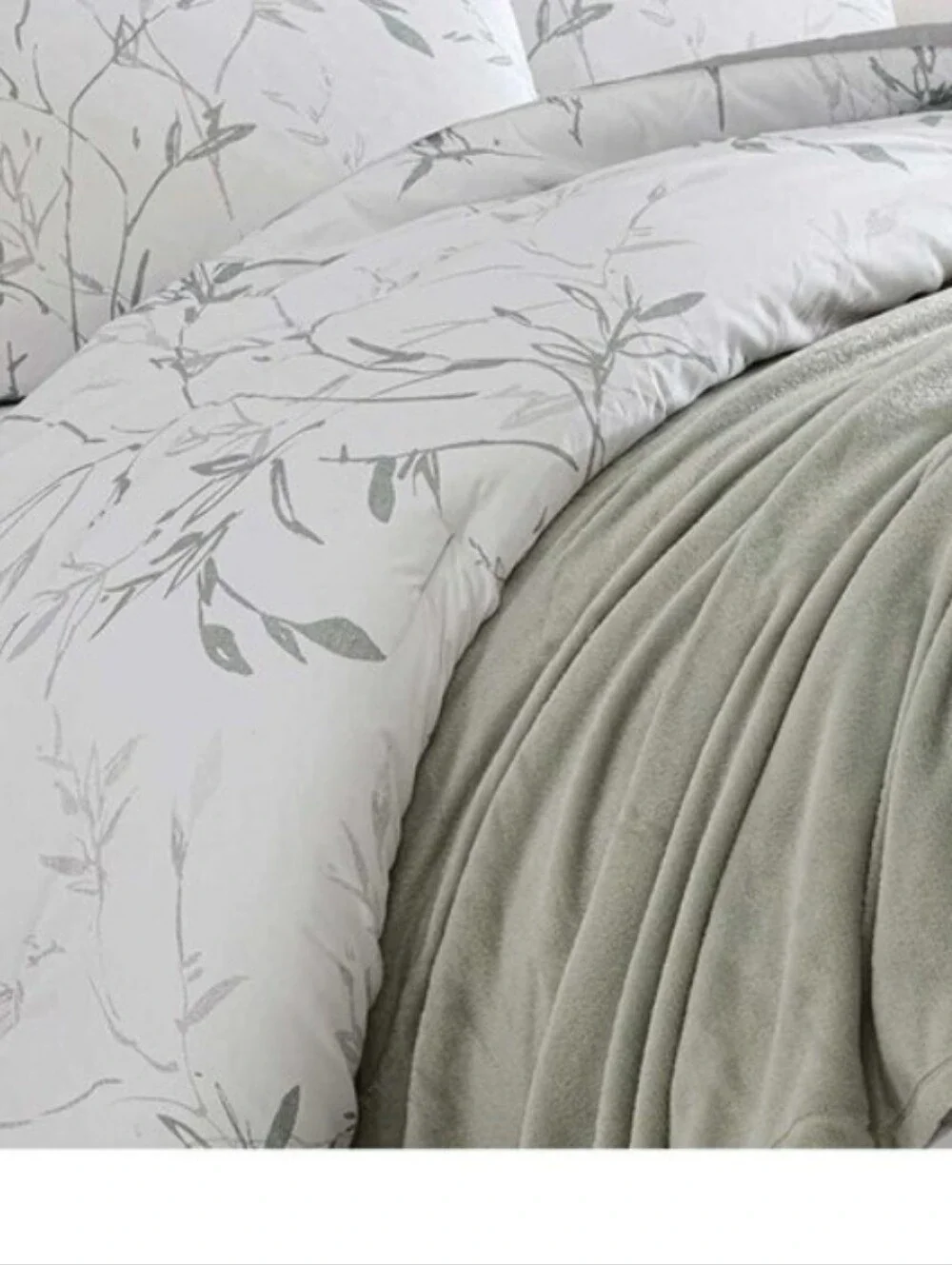 Kenneth Cole Reaction White Comforter with Sage Leaf Print and Light Green Throw